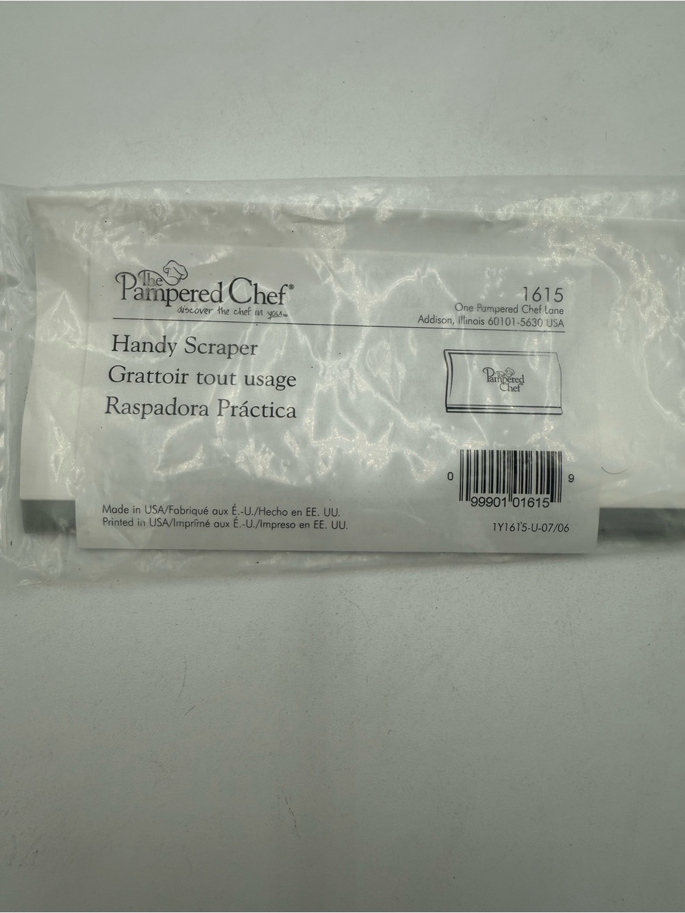 New In Packaging Pampered Chef Kitchen Scraper #1615 Manual